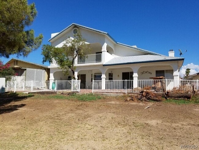 Building Photo - 2523 Country Club Dr