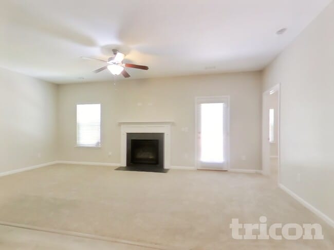 Photo - 338 Brookwood Crossing