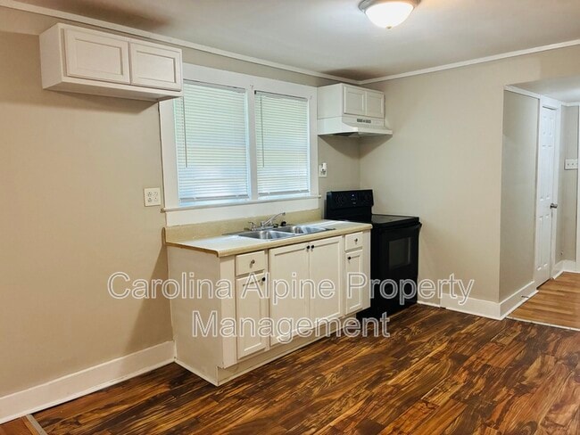 Photo - 1314 W Rankin Ave