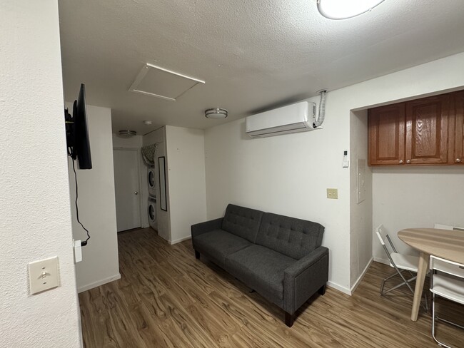 Photo - 1650 SW 114th St