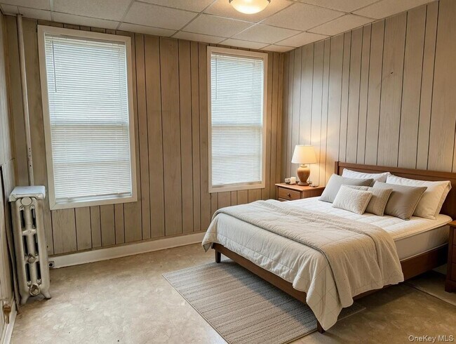 Photo - 1930 Edison Ave