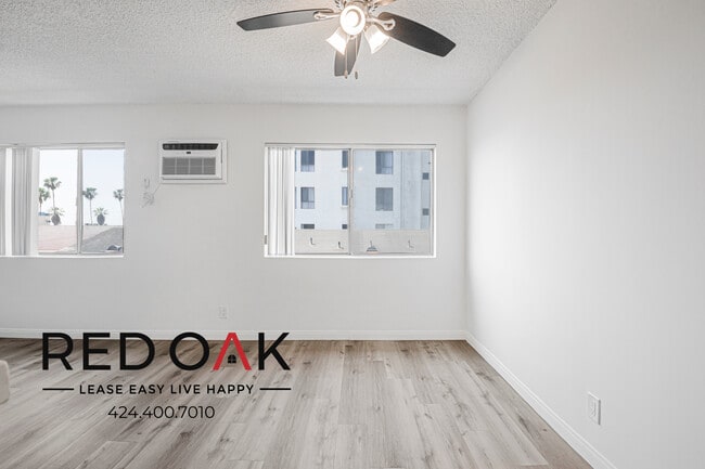 Photo - 7010 Lanewood Ave Unidad 303