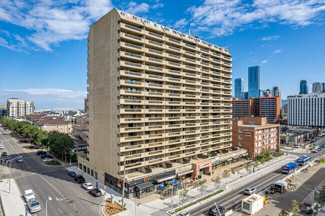 Building Photo - Jasper One Eleven