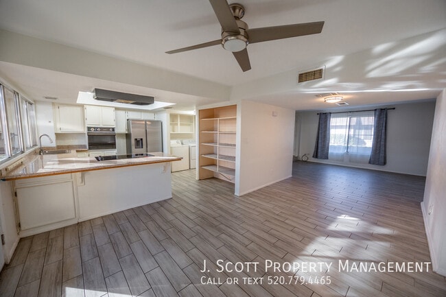 Photo - 1618 E Dunbar Dr