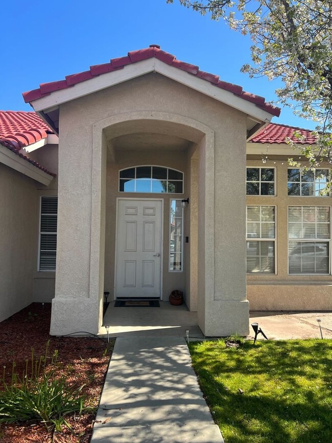 4326 Stride Way