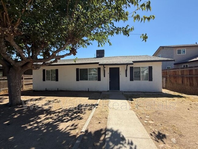 Building Photo - 718 Pierce St