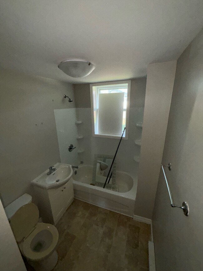 Photo - 15 West Ln Unit 1