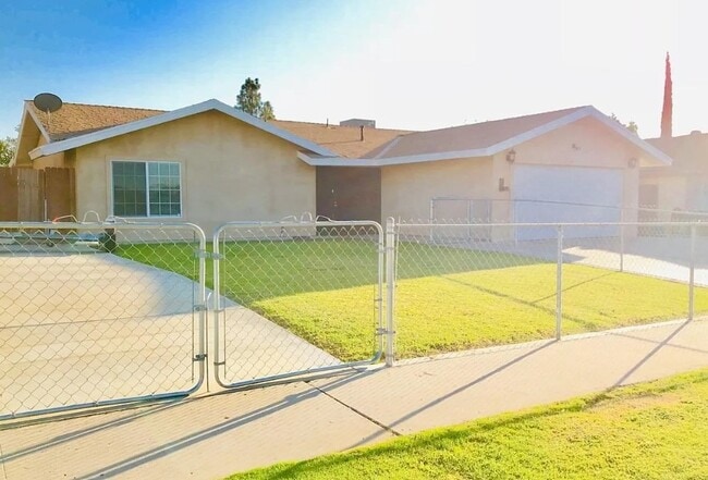 Photo - 9125 Eucalyptus Dr