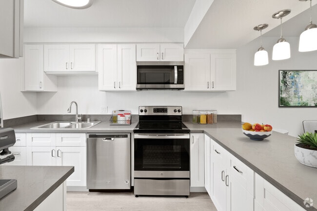 Building Photo - Fernwood Terrace Rental
