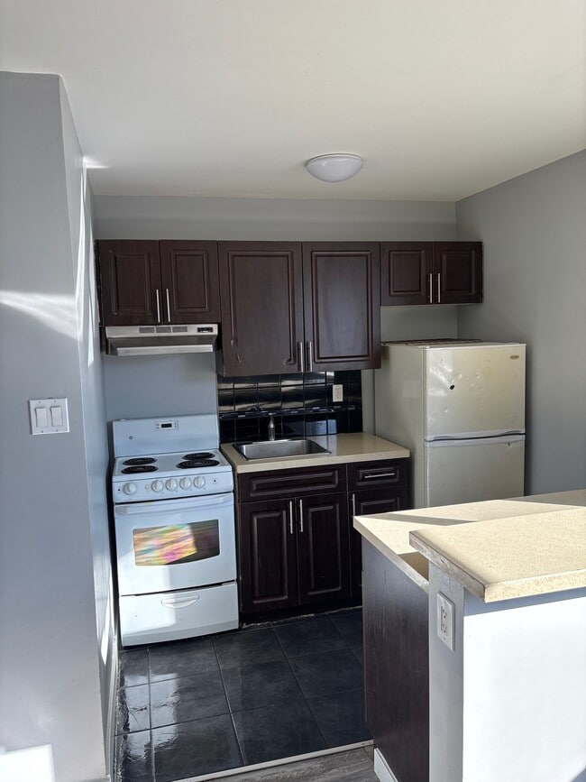 Photo - 250 Furby St Unit 8