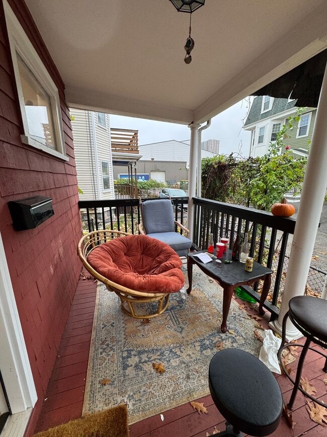 Building Photo - ALLSTON HOUSE FOR RENT ~ 6 BED/3 BATH ON SAWYER TERRACE FOR 9/1