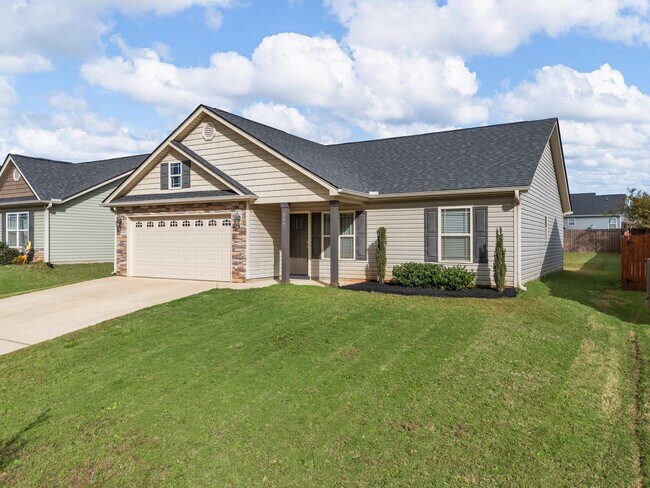 Photo - 3BR/2BA Inman Gem with Pool Access & Firep...