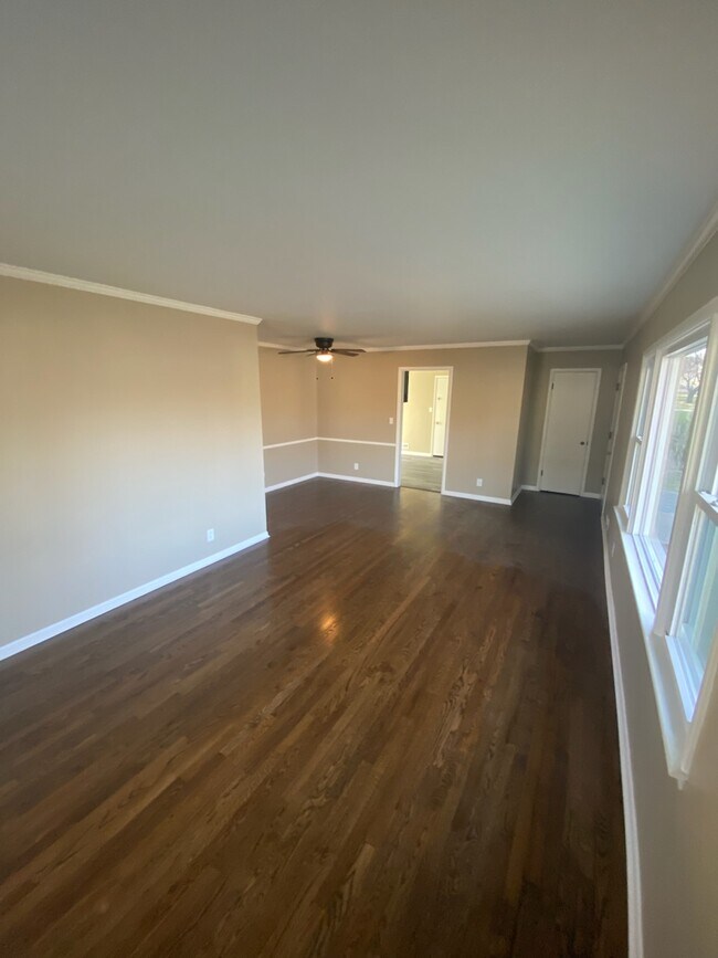 Photo - 6815 W 77th St