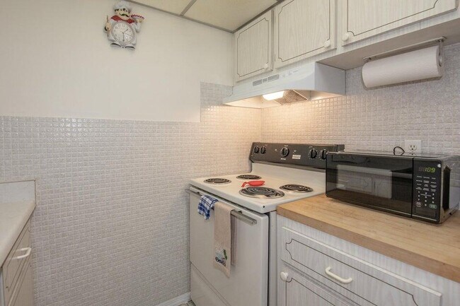 Photo - 216 N Federal Hwy Unit 6