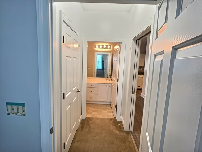 Photo - 4933 Crab Pond Ct Unidad 4-203