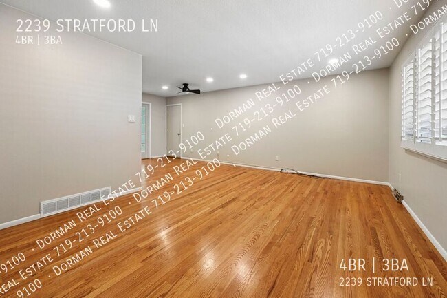 Photo - 2239 Stratford Ln