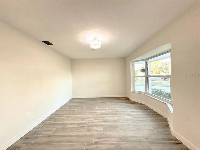 Photo - 4700 Chancellor St NE