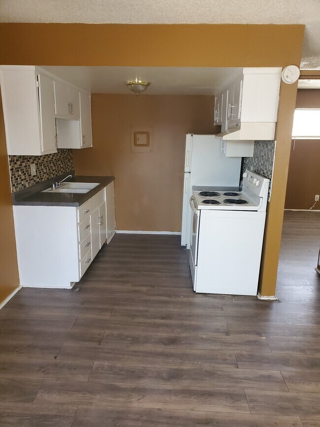 Photo - 2619 Sherwood St Apartments Unit 20