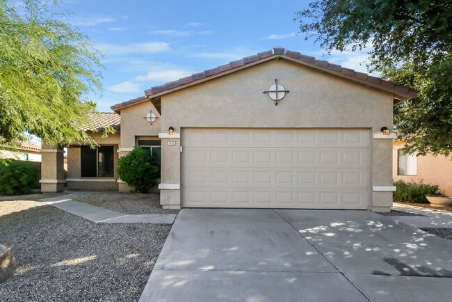 Building Photo - 1931 S Noble