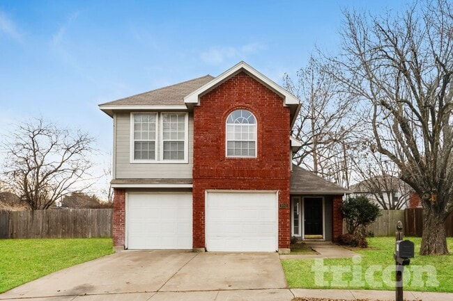 Building Photo - 900 Freshwood Ct