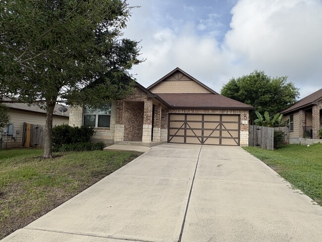 Photo - 400 Gina Dr