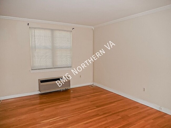 Photo - 3403 Commonwealth Ave
