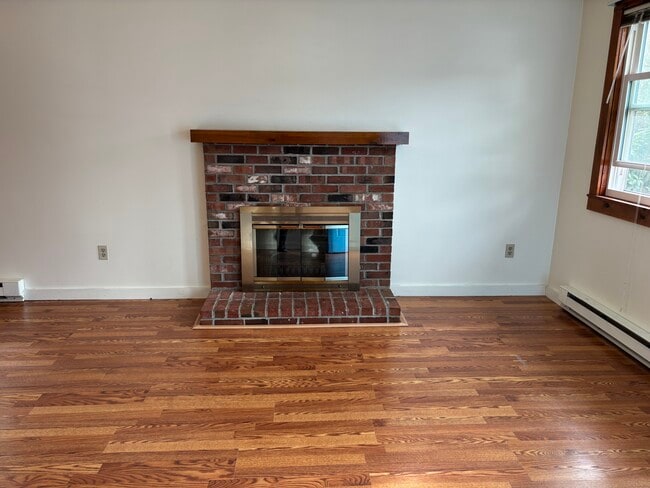 Building Photo - 300 Falmouth Rd