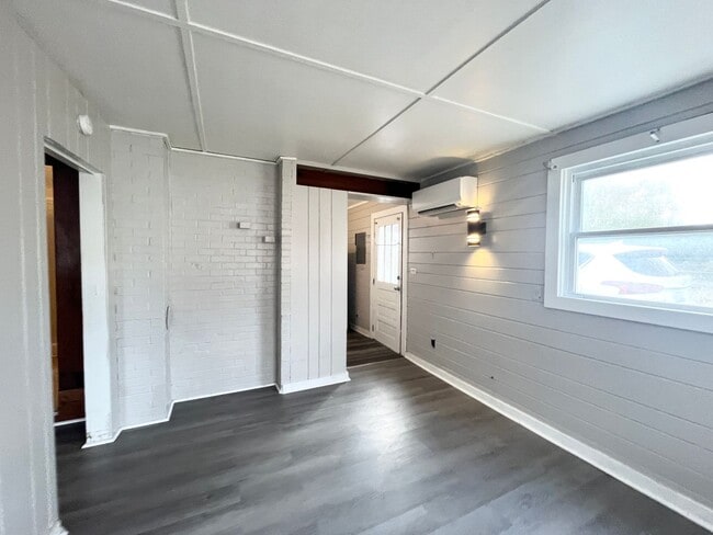 Photo - 804 Maple St