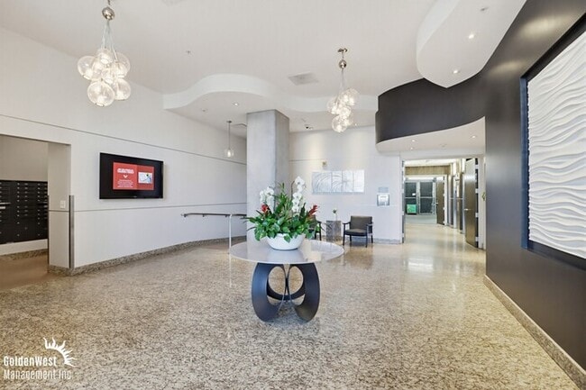 Photo - Bright and Open 1Bdm 1Ba Modern Condo in Downtown San Diego’s Smart Corner Community.