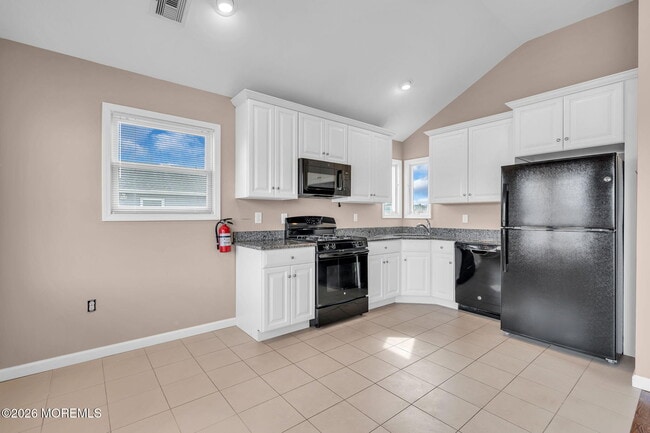 Photo - 227 Cedar Dr