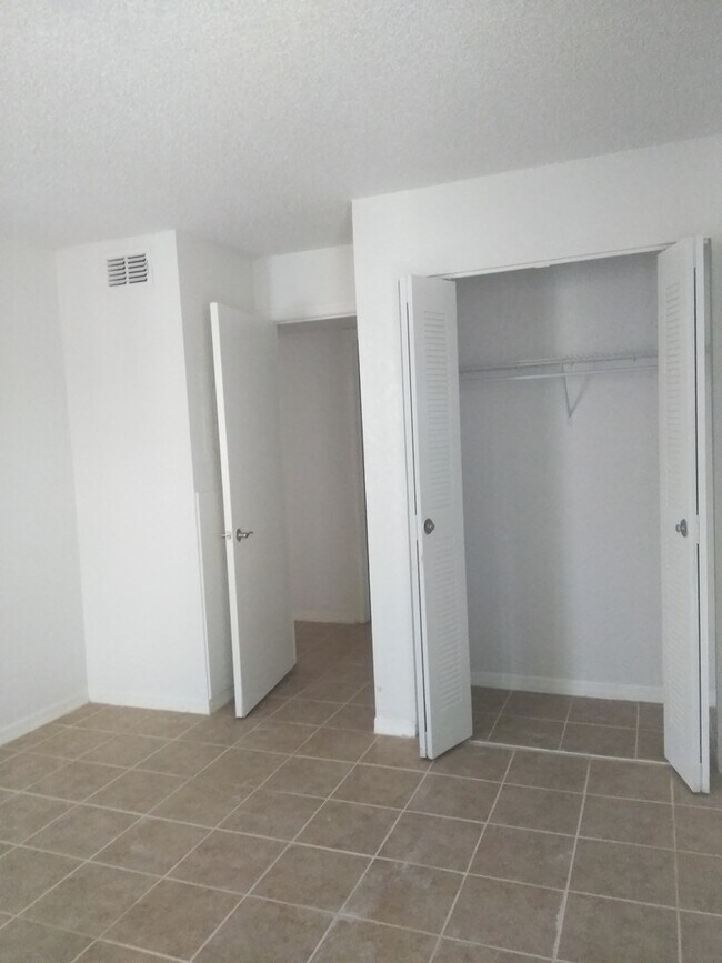 Photo - 5168 Conroy Rd Unit 1636