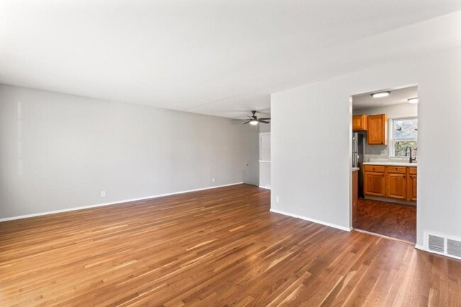 Photo - 9115 Clarion Dr