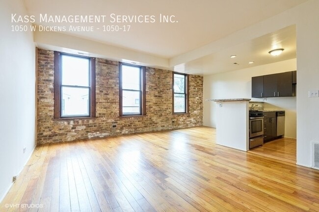 Building Photo - 1050 W Dickens Ave Unit 1050-17