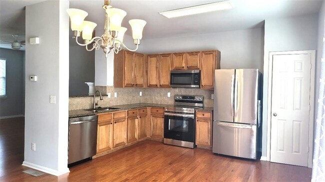 Photo - 2020 Meadow Peak Rd