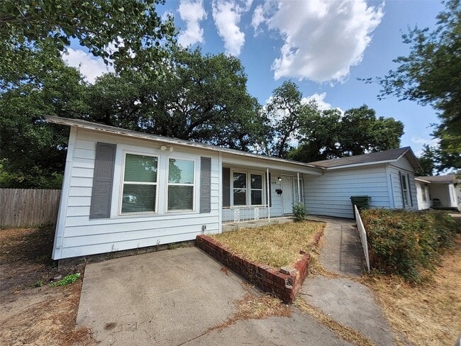 Photo - 558 Harrison Ln