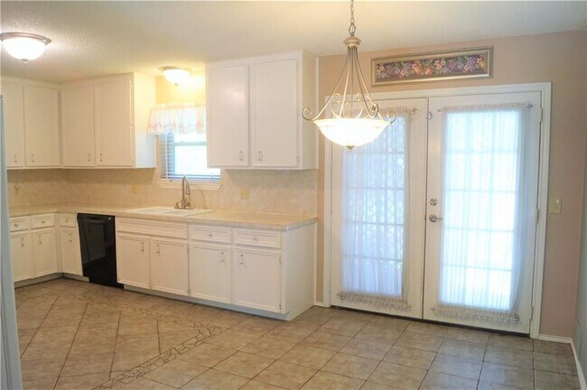 Photo - 903 Marvins Cove