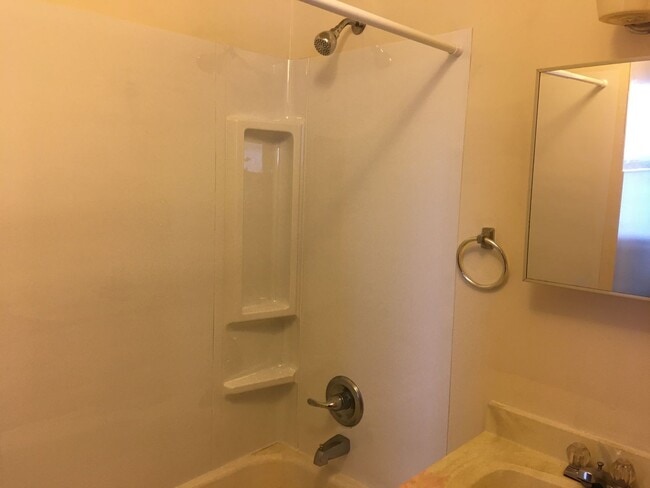 Photo - 1 BR Apt Near Fort Wayne Zoo