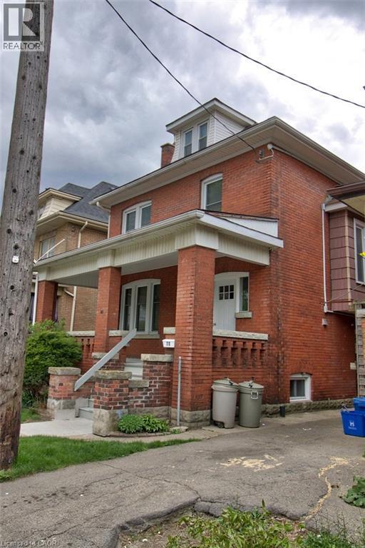 Photo - 70 Spadina Ave