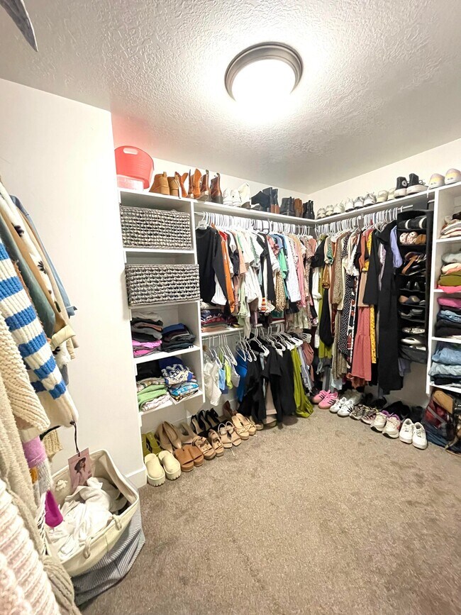 Photo - 1275 Willowbrook Ln
