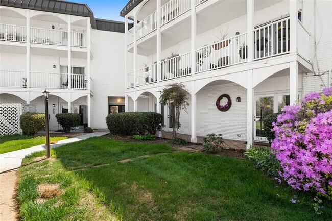 Photo - 5709 Lyons View Pike Unit 1110