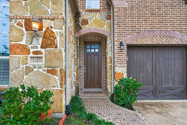 Photo - 16811 Kilgarth Dr