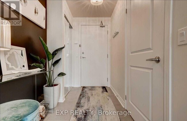 Photo - 2522 Keele St Unit 419