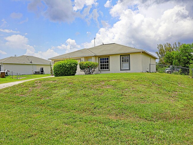 SFH - Cape Coral 325 - SFH - Cape Coral 325 Apartment
