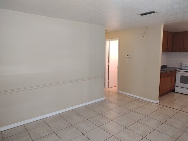 119 Lithia Pinecrest Rd Unit 119-L