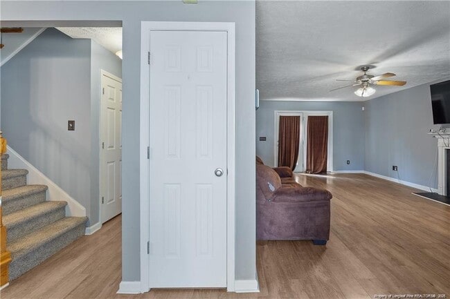 Photo - 717 Lenoir Dr