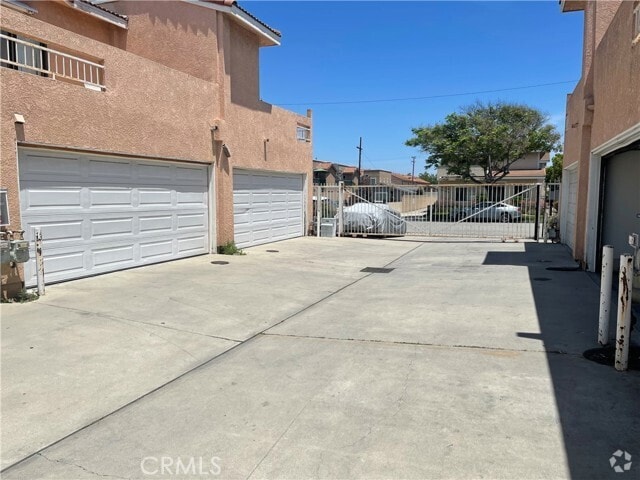 Building Photo - 20729 Seine Ave Unit B Rental