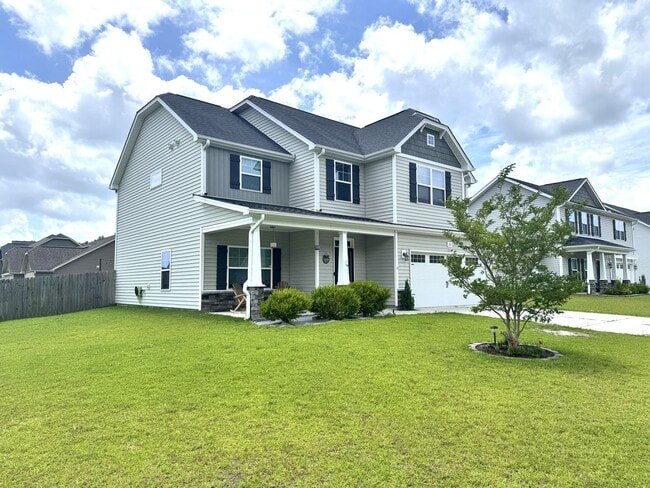 Photo - Beautiful Kitchen, Fenced Yard, Community Pool – Welcome Home!