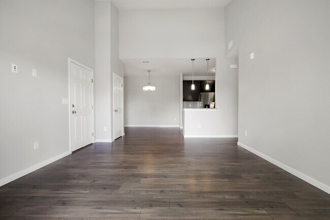 Photo - Spacious 3 bedroom in gated community Unit 5-304