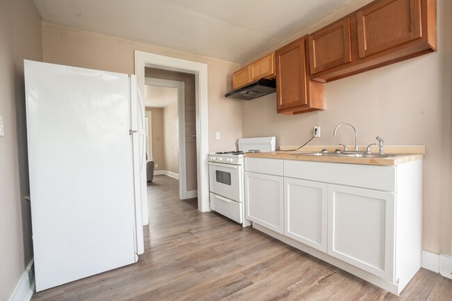 Photo - 1918 W Washington St Unit 4