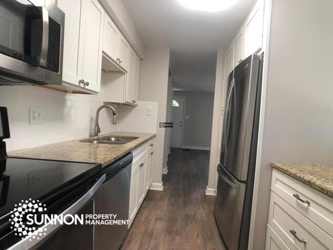 Photo - 4BR 2BA Renovated to perfection!